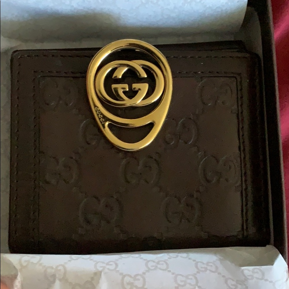 Gucci genuine leather bifold wallet